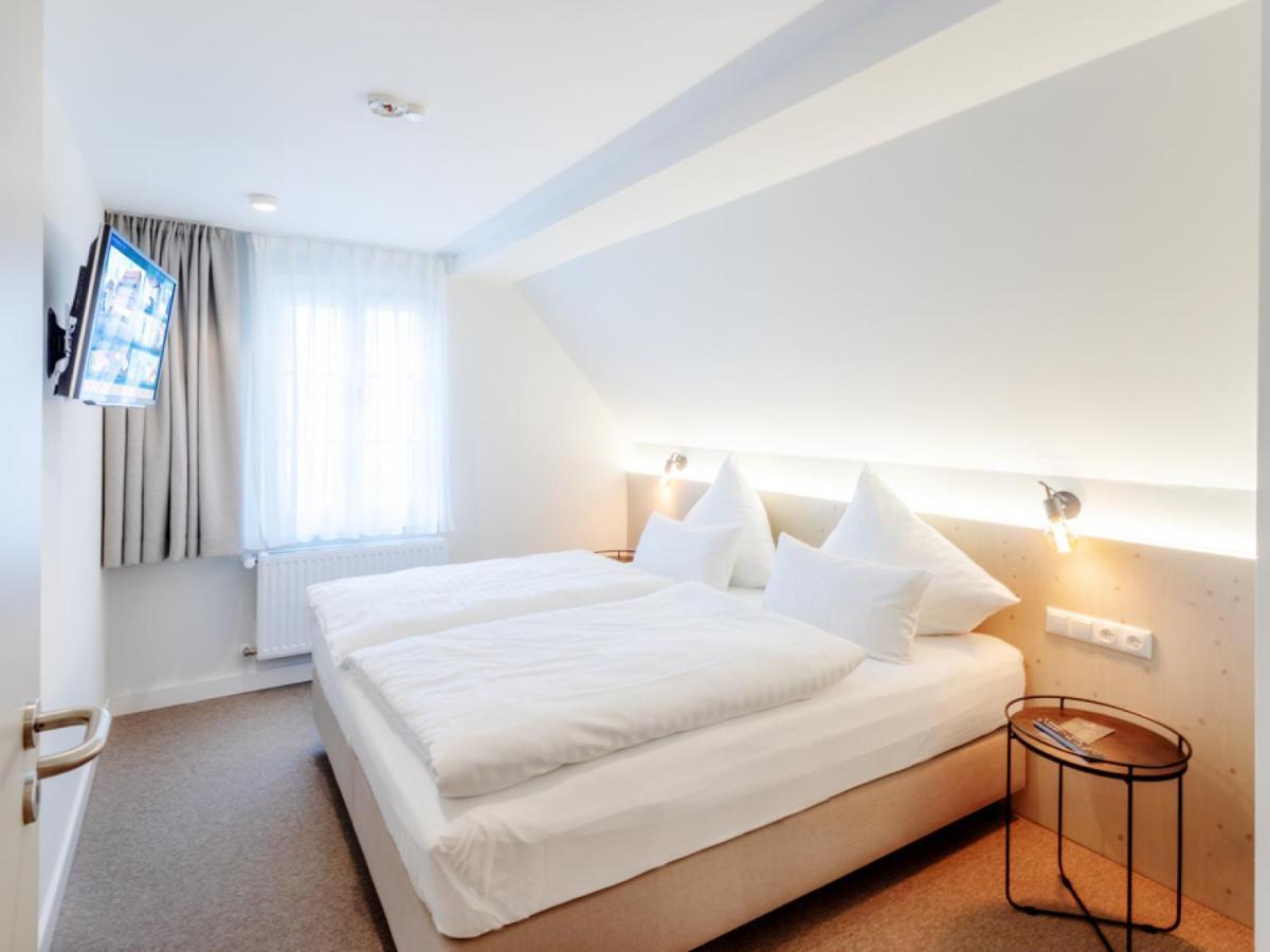 Hotel Tuchhaus Volkach Bagian luar foto